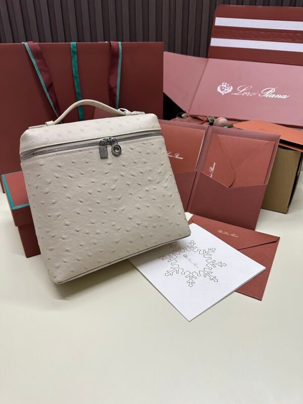 Loro piana Extra Pocket L23.5 Silver Buckle Item No.: FAI8511 Color: Light Beige Ostrich Leather