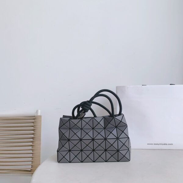 LOOP Series Issey Miyake｜Tofu Bun - 图片 2