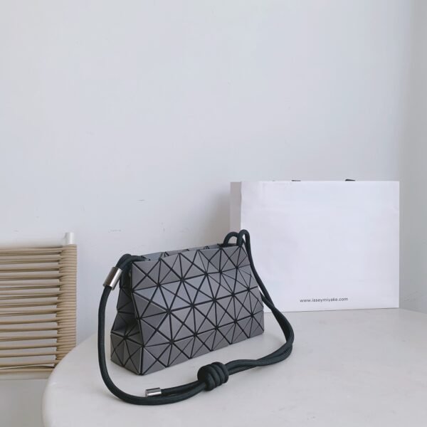 LOOP Series Issey Miyake｜Tofu Bun - 图片 8