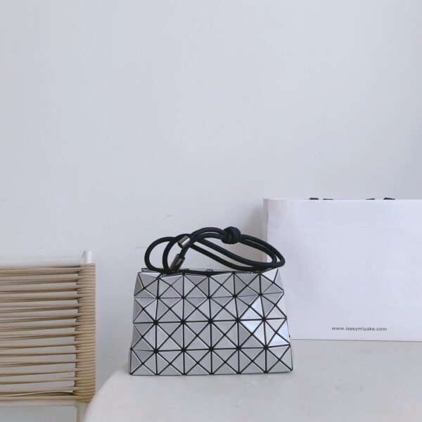 LOOP Series Issey Miyake｜Tofu Bun - 图片 2