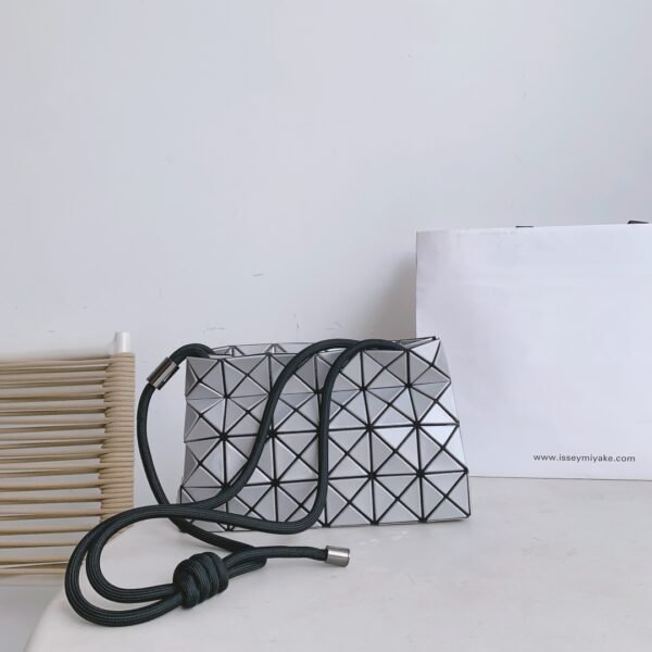 LOOP Series Issey Miyake｜Tofu Bun - 图片 8