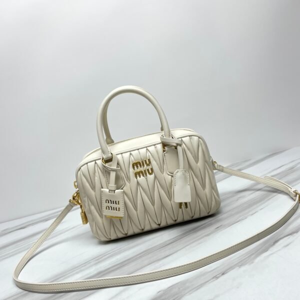 🍒M home😘 New product Large size BB124: MiuMiu new product too pretty bowling handbag