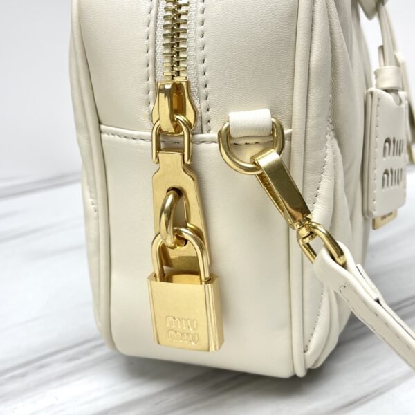 🍒M home😘 New product Large size BB124: MiuMiu new product too pretty bowling handbag - 图片 7