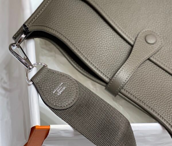 "Pewter Gray" 𝗘𝘃𝗲𝗹𝘆𝗻𝗲 𝟮𝟵C𝕞 Evelyn Large 29cm  Self-made shoulder strap + togo leather + simple style.  𝟮𝟵C𝕞 𝟳𝟲𝟳𝟴𝟬𝟳𝟵 - 图片 5