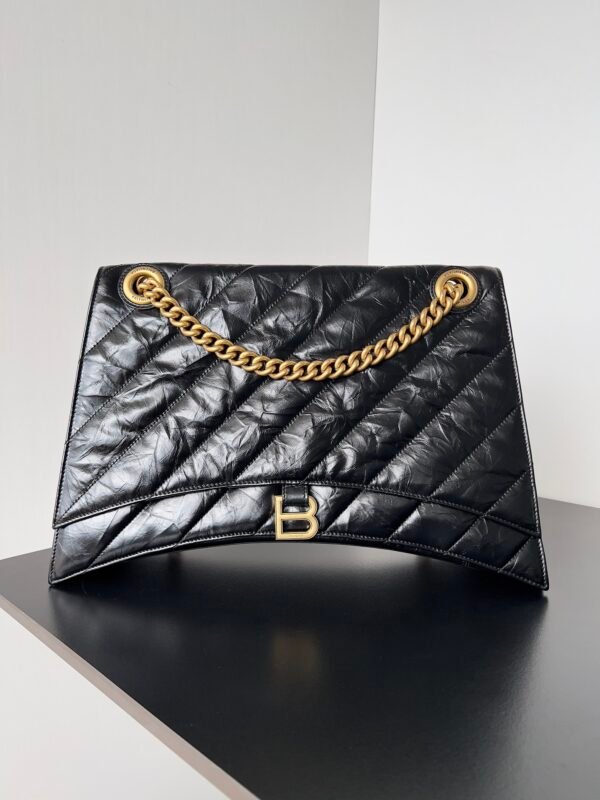 💎💎🛍🛍🎁🎁Balenciaga Paris crush chain bag⛓️