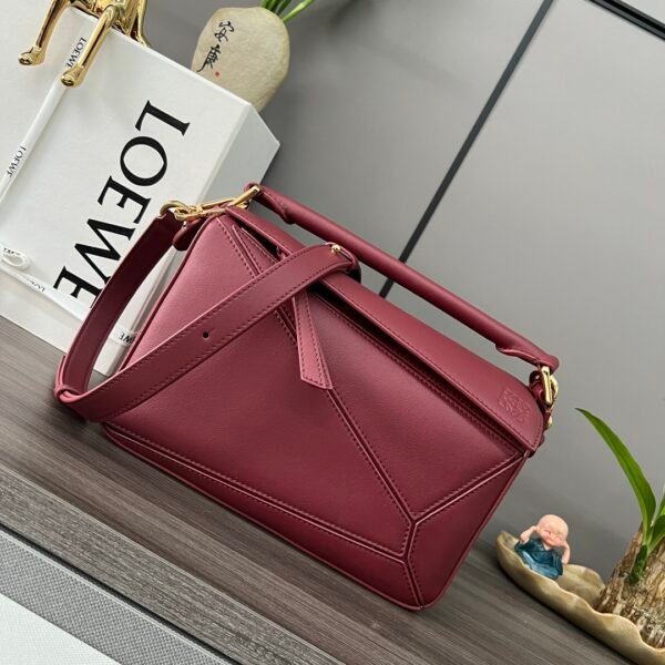 L⊚℮w℮🌟 🔥 (New Version) Embossed Logo Small Puzzle Handbag Arrived👏