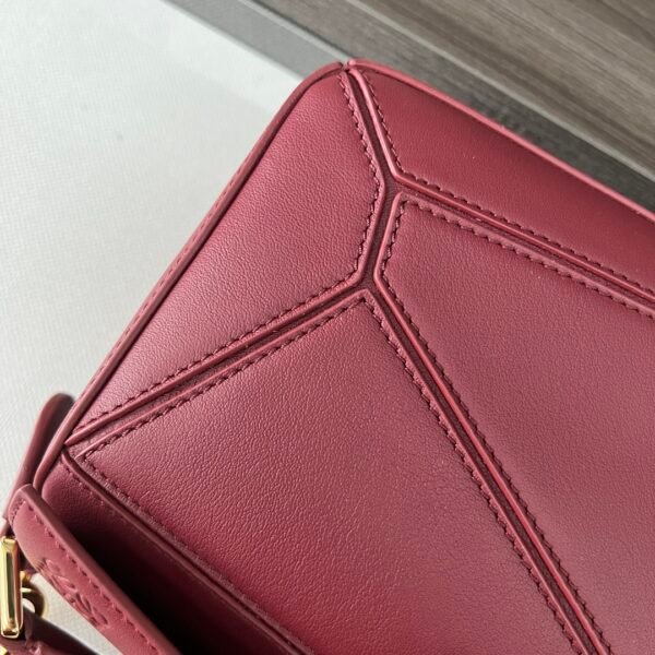 L⊚℮w℮🌟 🔥 (New Version) Embossed Logo Small Puzzle Handbag Arrived👏 - 图片 6