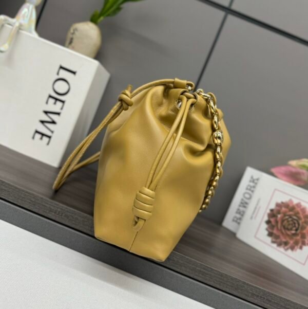 LO℮w℮🌟New large soft nappa leather Flamenco Purse lucky bag with pleated design! - 图片 2