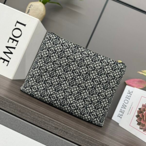 LO℮w℮🌟Jacquard canvas clutch bag for men and women👫 - 图片 9