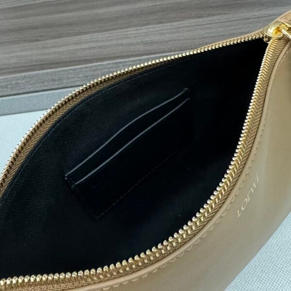 LO℮w℮🌟New Clutch Shiny Nappa Leather Knot T Shiny Nappa Leather Clutch - 图片 4