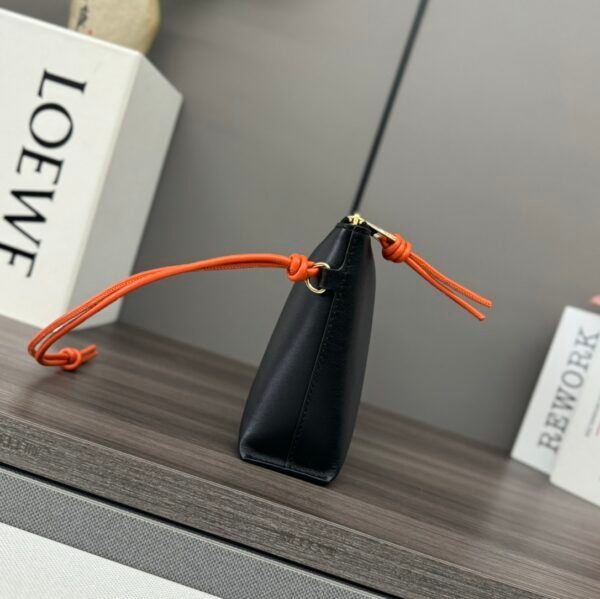 LO℮w℮🌟New Clutch Shiny Nappa Leather Knot T Shiny Nappa Leather Clutch - 图片 2