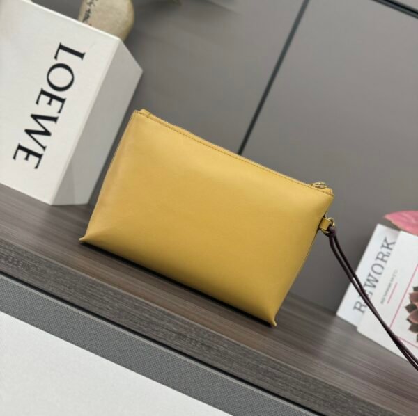 LO℮w℮🌟New Clutch Shiny Nappa Leather Knot T Shiny Nappa Leather Clutch - 图片 8