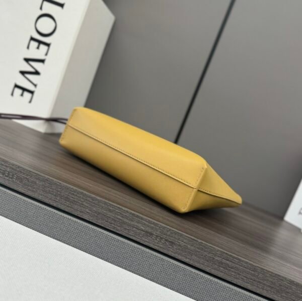 LO℮w℮🌟New Clutch Shiny Nappa Leather Knot T Shiny Nappa Leather Clutch - 图片 7