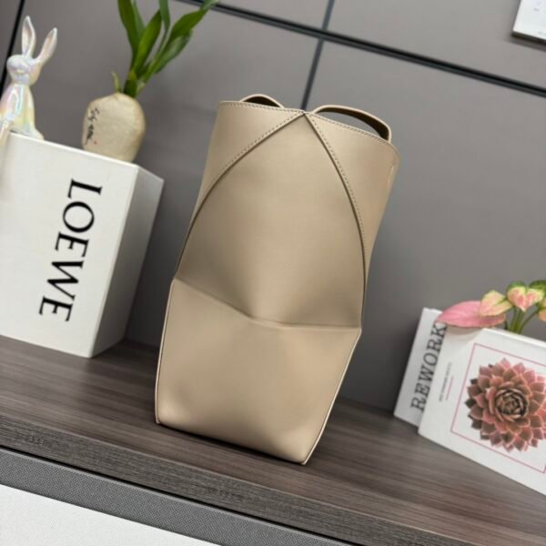 L⊚℮w℮New 🆕Small Shiny Leather Puzzle Fold Tote - 图片 2