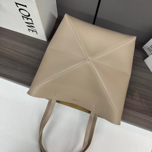 L⊚℮w℮New 🆕Small Shiny Leather Puzzle Fold Tote - 图片 7