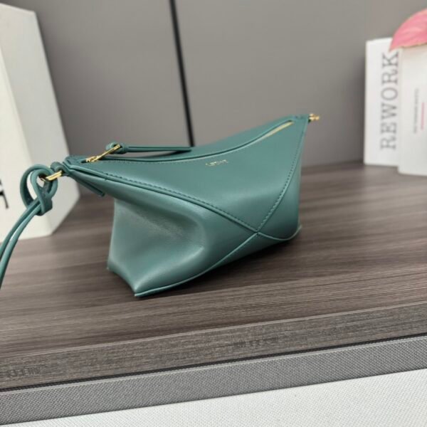 L⊚℮w℮The new 🆕Puzzle Fold pouch handbag reinterprets the practical and versatile handbag - 图片 3