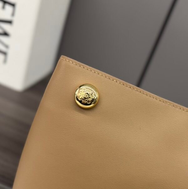 LO℮w℮🌟Smooth cowhide leather Pebble pouch - 图片 7