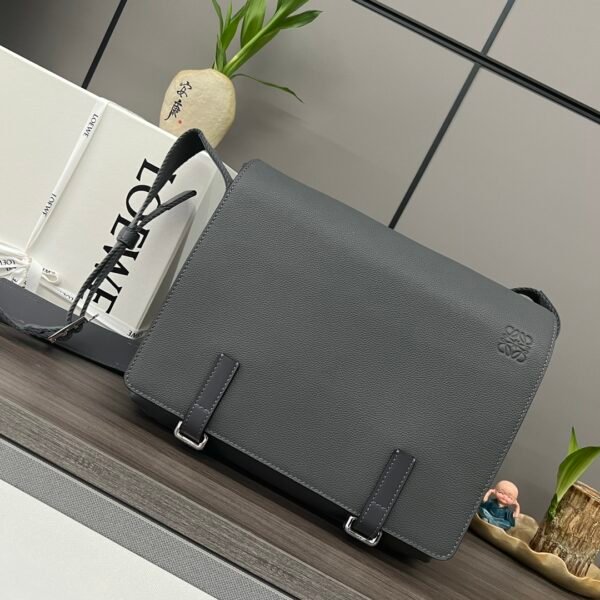 LO℮w℮🌟Latest military messenger bag arrival👏