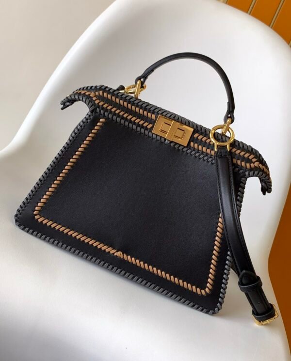 🎶 Fend•Iconic Peekaboo ISeeU Small Handbag,