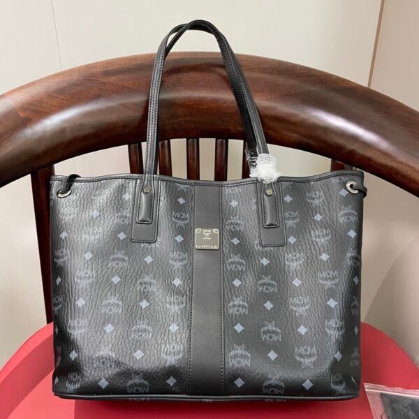 MCM new double-sided shopping bag