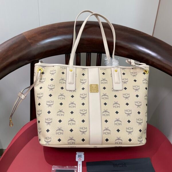 MCM new double-sided shopping bag