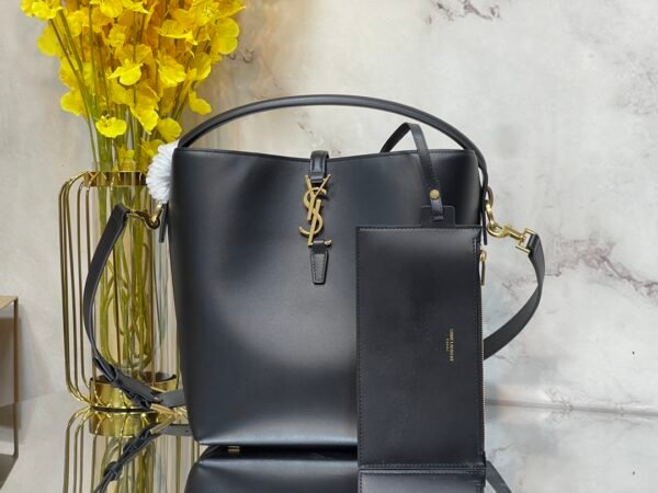 LE 5À7 series new super beautiful bucket bag with handle_new bag shape