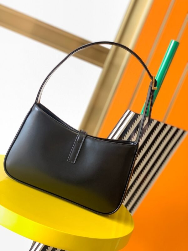 【Original leather】▪️𝑳𝑬 5 𝐀̀ 7▪️This year’s explosively popular underarm bag is late but it’s here‼ ️ - 图片 9