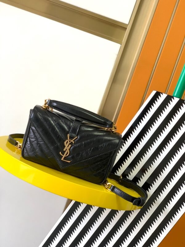 👄College shiny cracked mini messenger bag