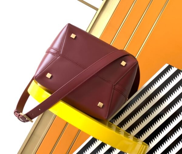[Original leather] New model of LE 5À7 series, super nice bucket bag with handle_new bag shape - 图片 8