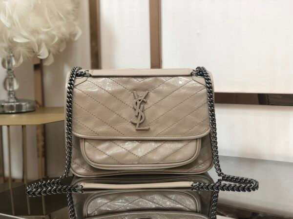 Niki milk tea color New version D buckle hot style hot style spot