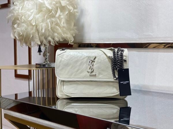 Niki Milky White New Version D Buckle Hot Sale Hot Sale Spot