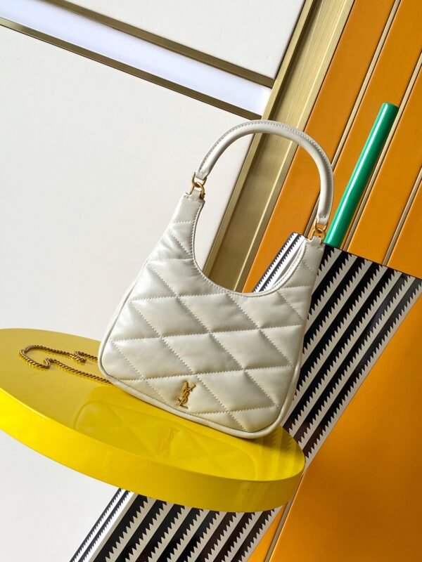 🌈The new Sade hobo is here!