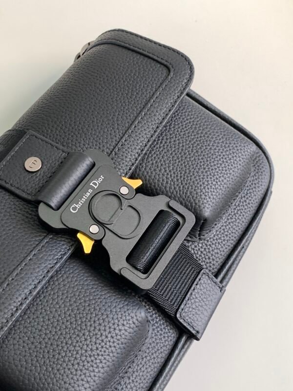 Dior Hit the Road bag with shoulder strap - 图片 7