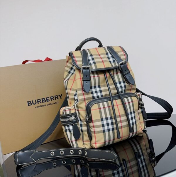 🎁【Medium】B's military backpack is based on the brand's classic military style bag - 图片 2