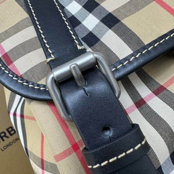 🎁【Medium】B's military backpack is based on the brand's classic military style bag - 图片 8
