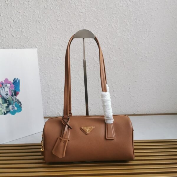 【Top original】🌹New model🔥(1BB127 full leather) 🎉Long handle bowling bag🎉, zipper handbag