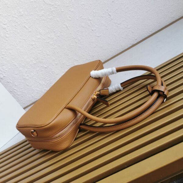 [Top original] P's 🌹 new style 🔥 (1BB126 full leather) has arrived 🎉 long handle underarm handbag 🎉, zipper handbag 👏 - 图片 8