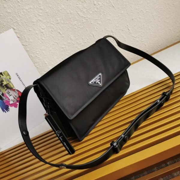 [Top original order] ✨New product launch✨Hot messenger bag 1BD255 small - 图片 2