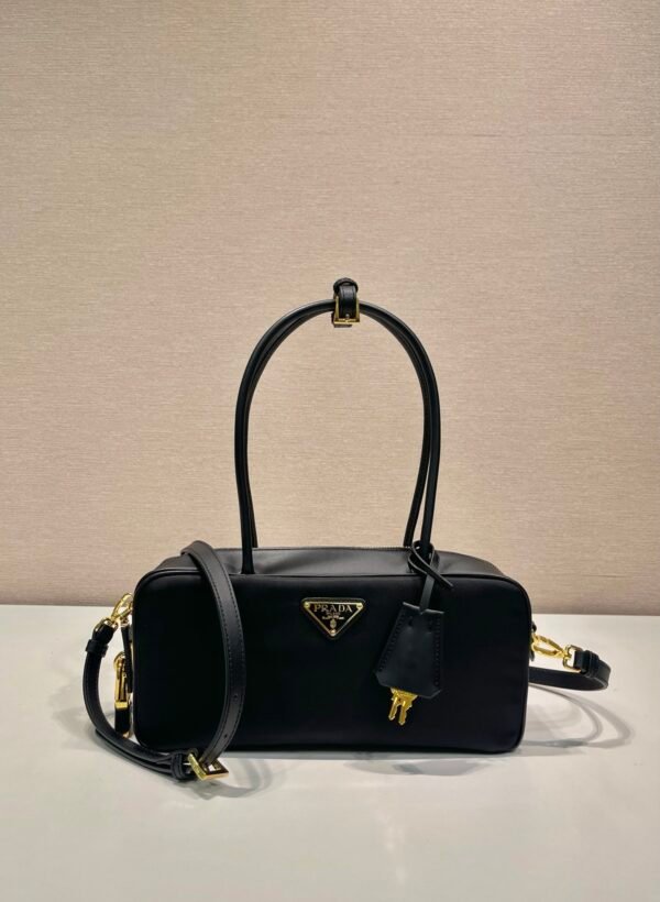 🎉New🎉1BB133 nylon lock bag🎉🎉