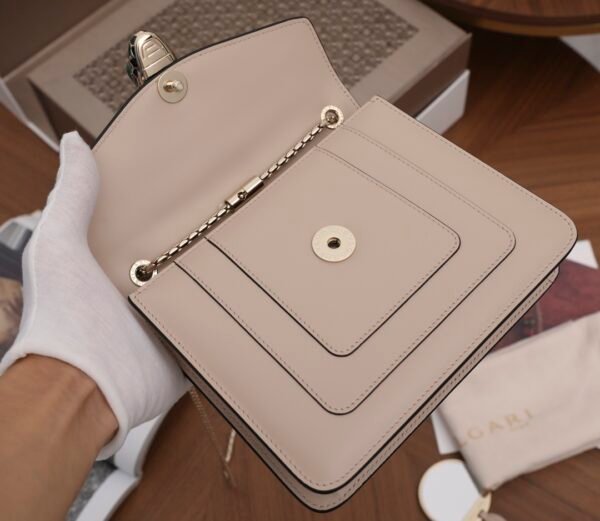Bulgari Fetal Cow Classic Small Square Bag Hardware Upgraded Version Malachite Snake Head Milk Tea Color👵 - 图片 4
