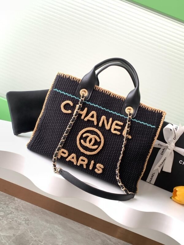 Woven CHANEL beach bag | romantic summer atmosphere