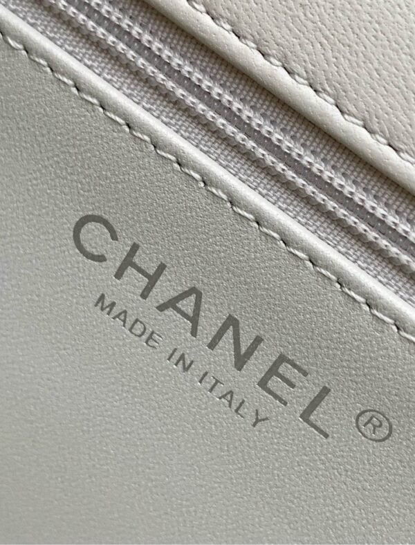 The 25c light grey leather and cloth look more and more refined! - 图片 3