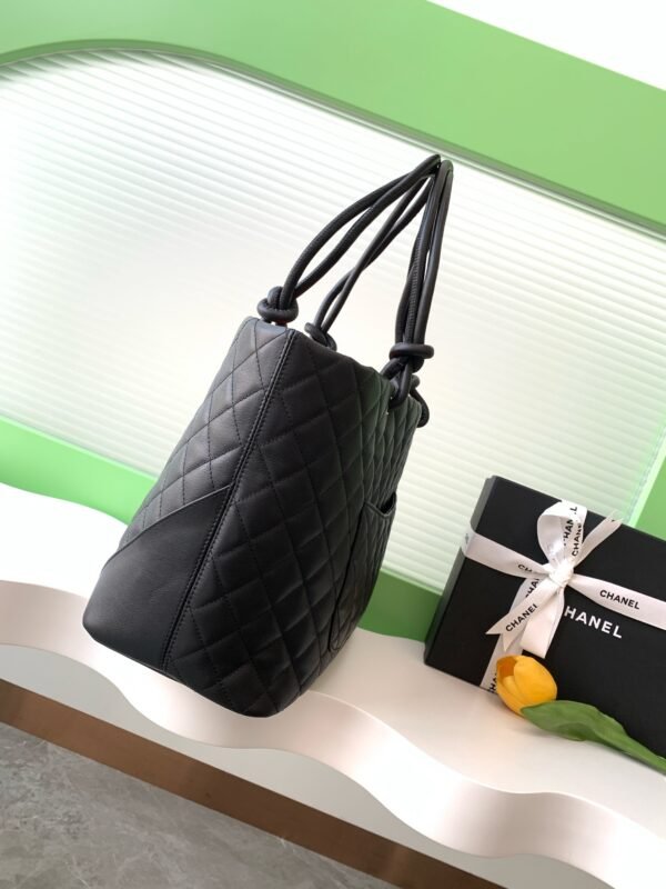 The oversized panda 🐼 color matching Kang Peng looks amazing - 图片 2