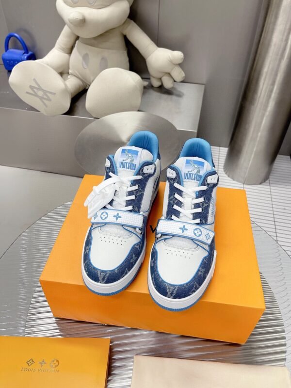Louis Vuitton Lv in stock. Unisex. Ceiling level - 图片 2