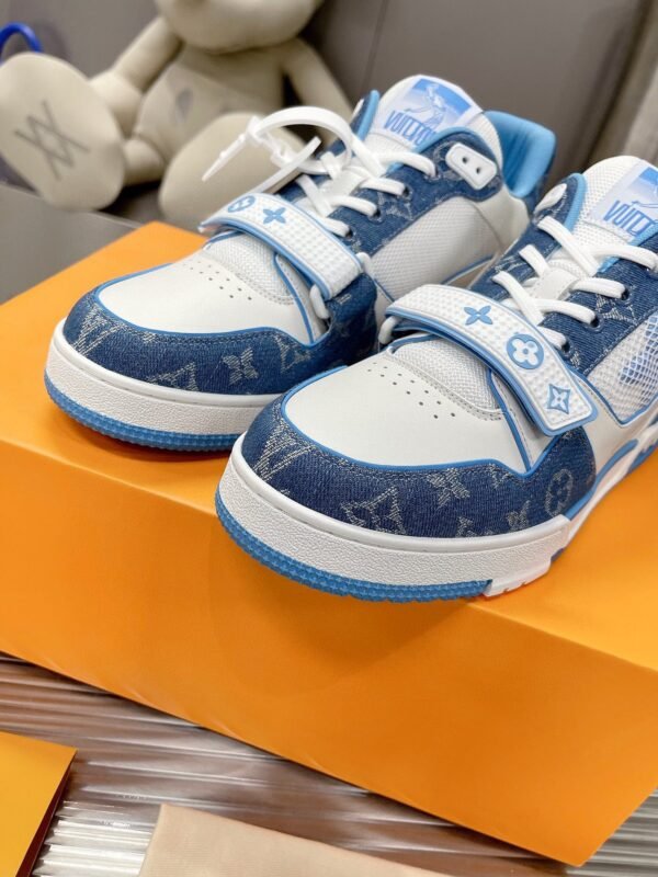 Louis Vuitton Lv in stock. Unisex. Ceiling level - 图片 5