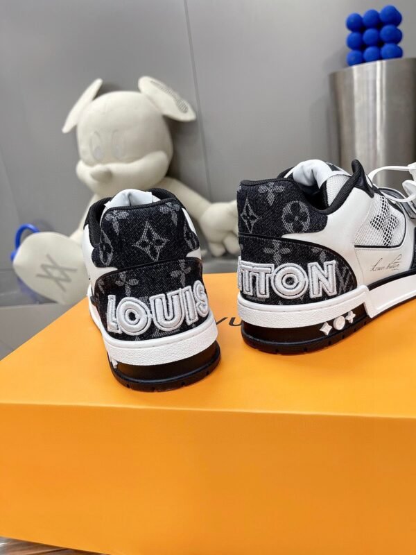 Louis Vuitton Lv in stock. Unisex. Ceiling level - 图片 6