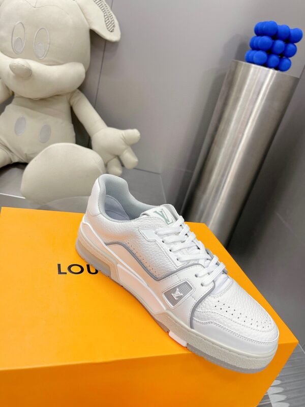 Louis Vuitton Lv in stock. Unisex. Ceiling level - 图片 8