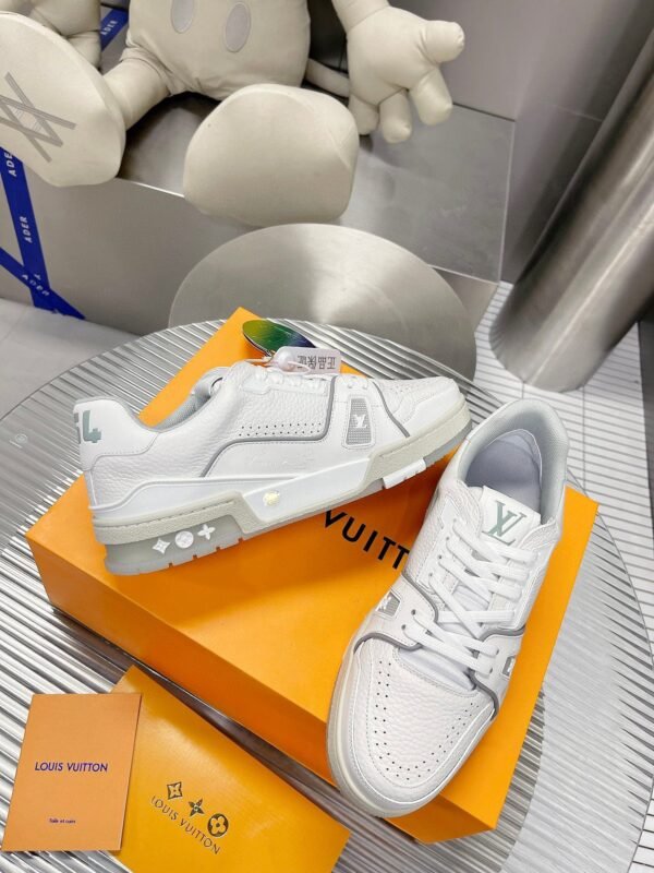 Louis Vuitton Lv in stock. Unisex. Ceiling level - 图片 7