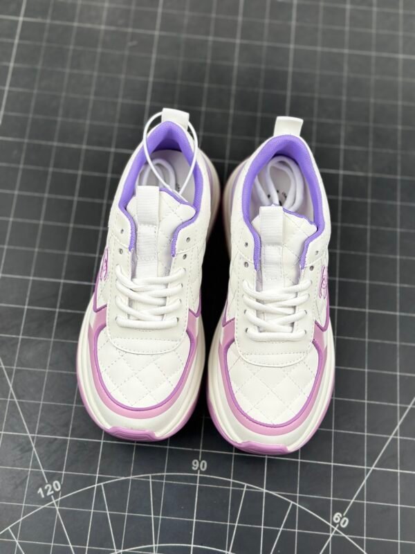 CHANEL 2025 Spring New Genuine Leather Lightweight All-match Leisure Sports White Shoes Exclusive Debut - 图片 5