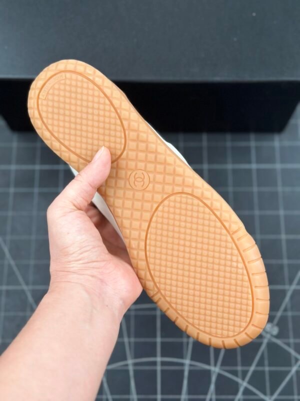 Chanel 24ss Dexter Shoes Box in Box Flat Sole Lace-up Round Toe - 图片 6